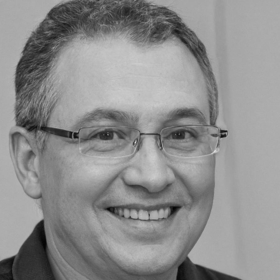 Radosław Miernik - projektant doświadczeń edukacyjnych